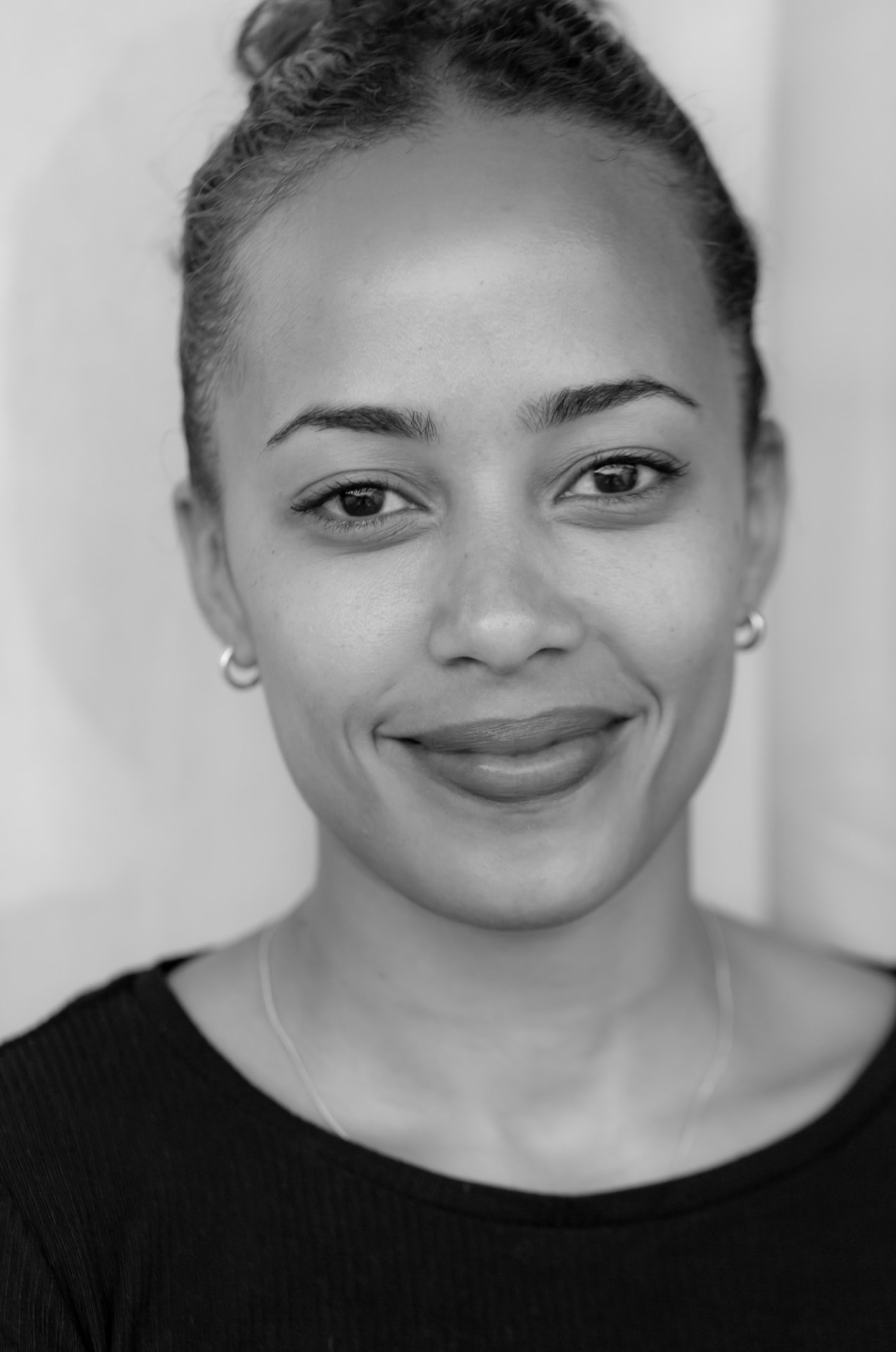 Portrait of Tamara Backer, founder of Bellz Hospitality